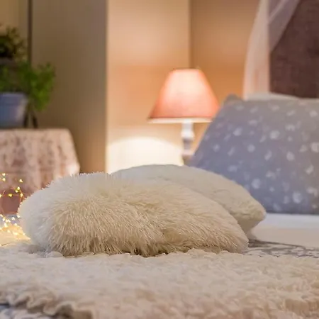 Close To The Metro A Charming Flat * Atenas