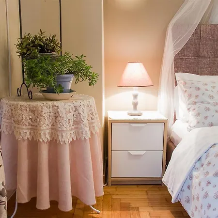 Close To The Metro A Charming Flat Apartment Athens
